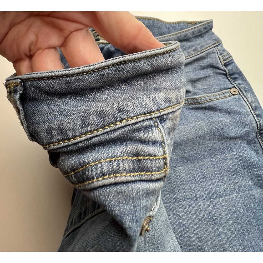 CAbi Zip Ankle Mid Rise Sz 8 Women's Light Wash Cropped Stretch Jeans Stye #232 - Picture 15 of 15